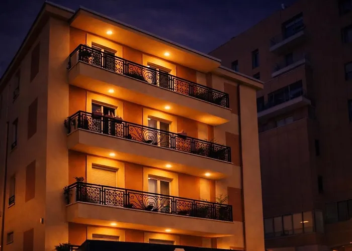 Fleeville Vicky's Tirana