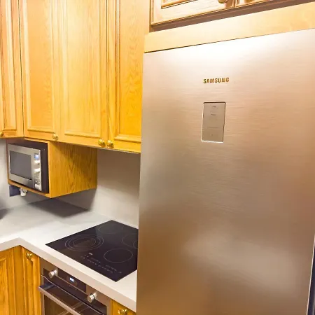 Fleeville Vicky's 地拉那